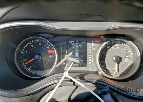 2019 Jeep Cherokee Latitude Plus из США, поврежденный, VIN 1C4PJMLB8KD464617